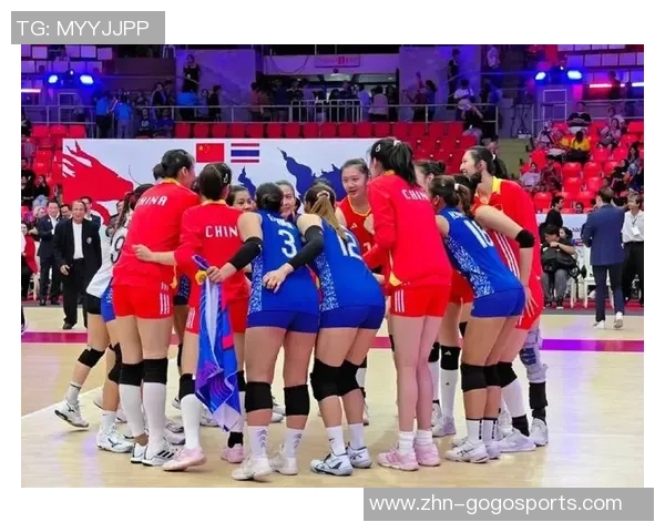 女排奋勇争先迎战泰国队全力以赴争夺胜利荣耀